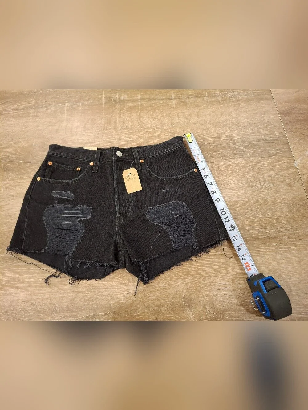 Levi’s 501 Original Women’s Denim Shorts Size 31 Black Distressed – New With Tag